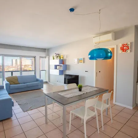 شقة Mit Terrasse Und Panoramablick By Interhome