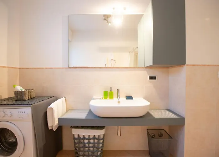 Mit Terrasse Und Panoramablick By Interhome